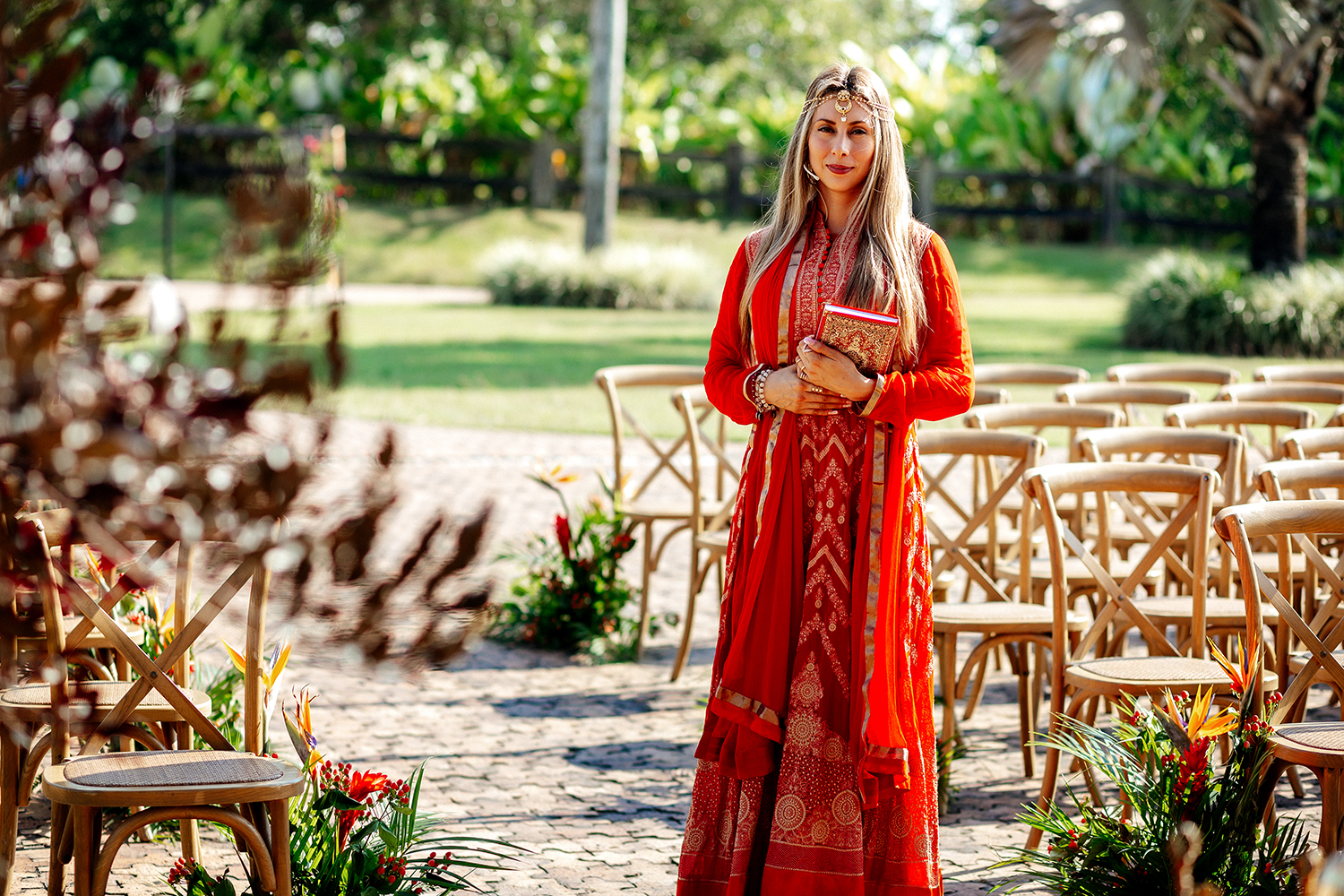 A ti, que buscas oficiante para el día de tu boda: