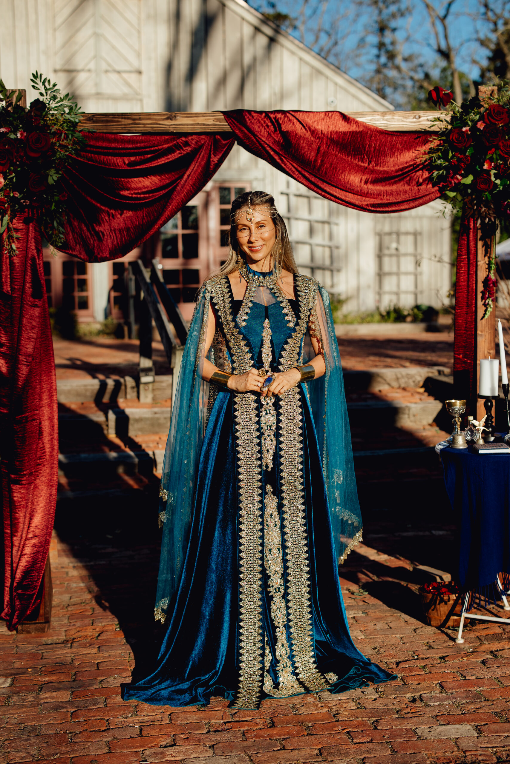 ¿Buscas una oficiante bilingüe?